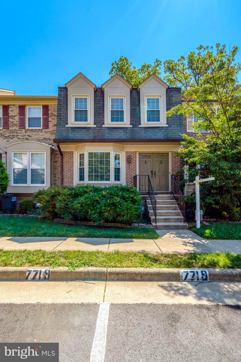7719 BRISTOL SQUARE COURT