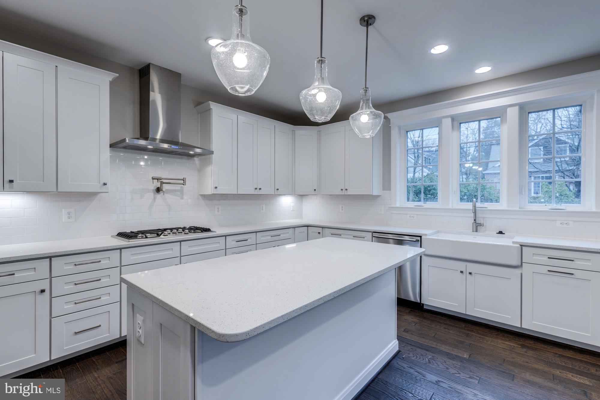 HILLWOOD - Residential