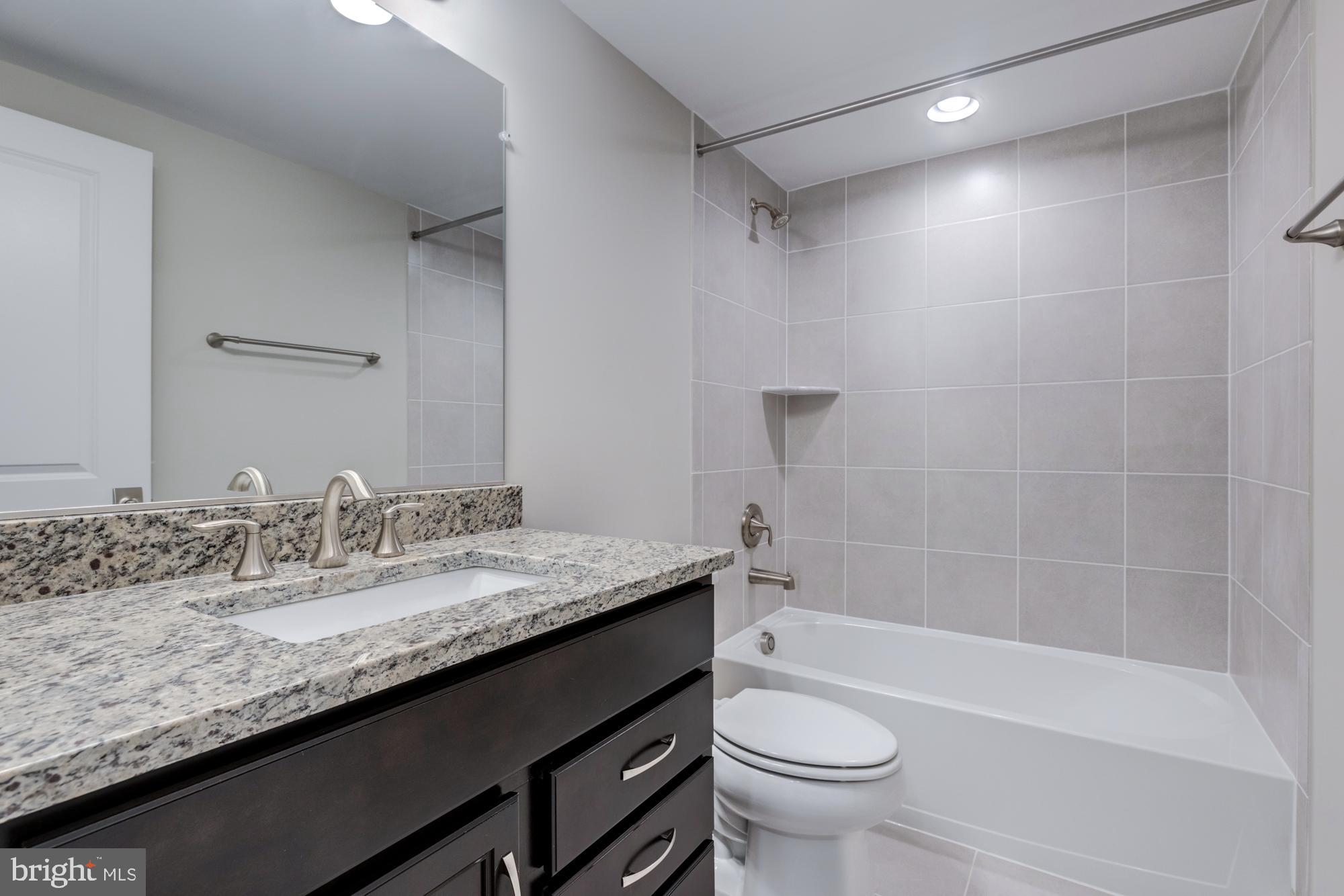 HILLWOOD - Residential