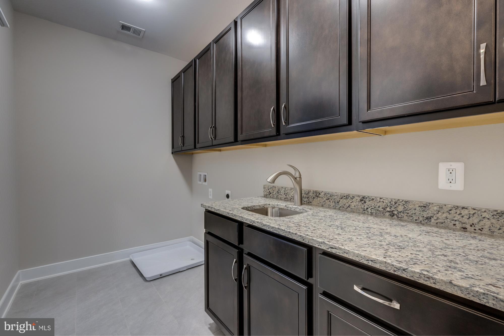 HILLWOOD - Residential