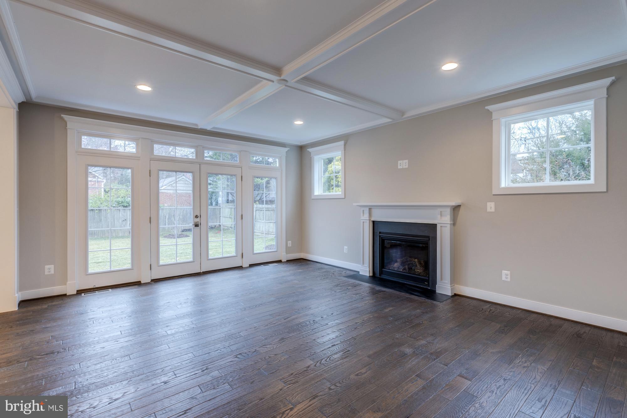 HILLWOOD - Residential