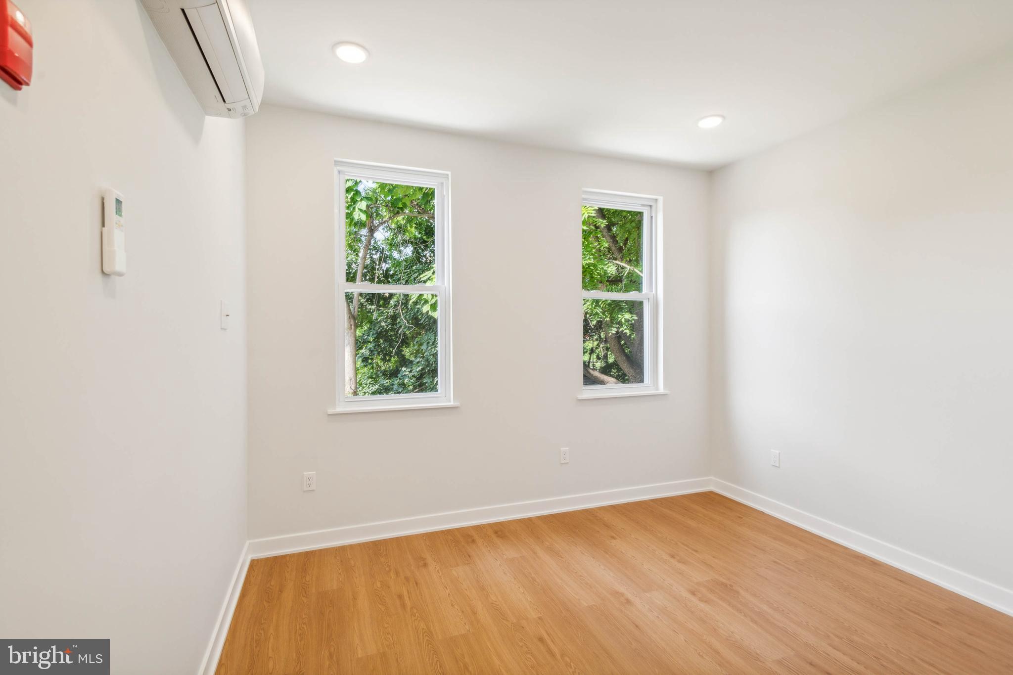 PARKSIDE - Residential Lease