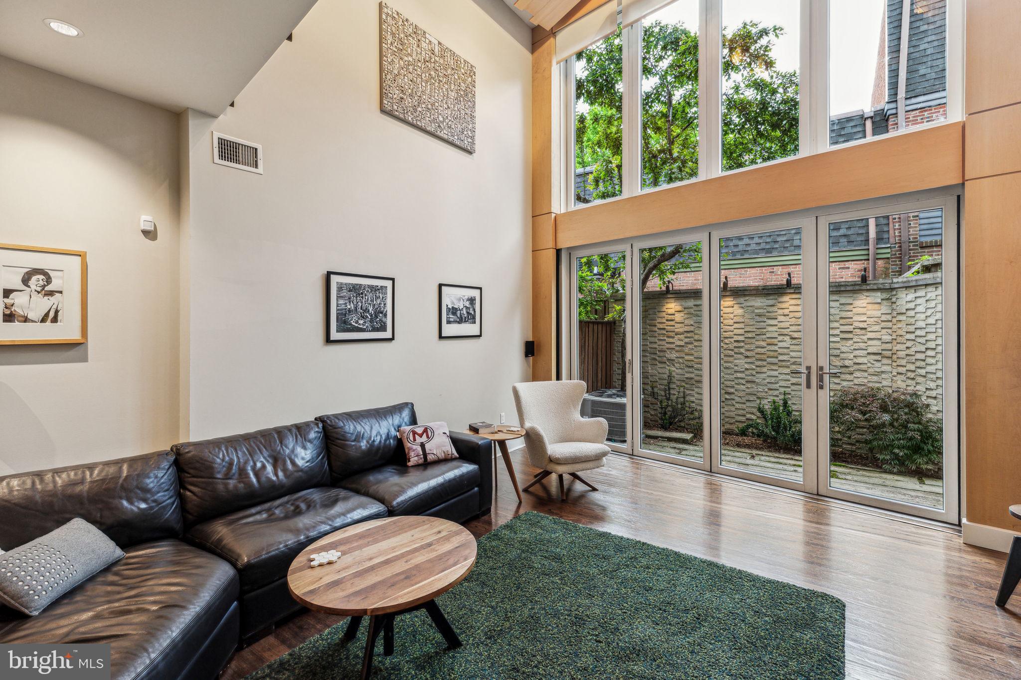 WASHINGTON SQ WEST - Residential