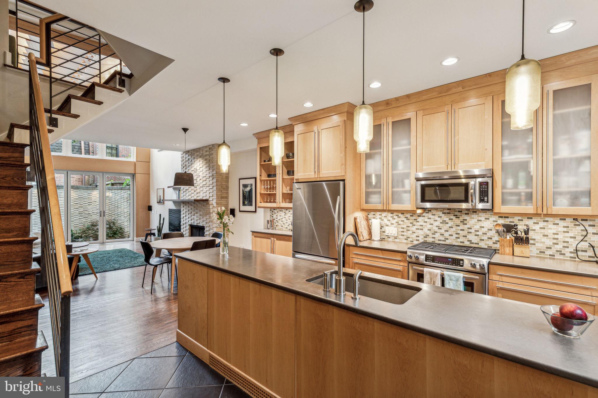 WASHINGTON SQ WEST - Residential