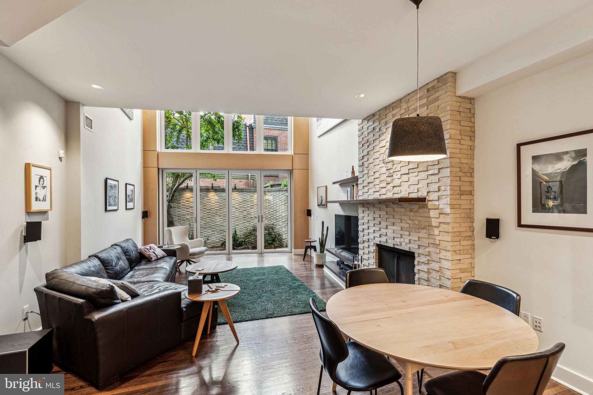 WASHINGTON SQ WEST - Residential