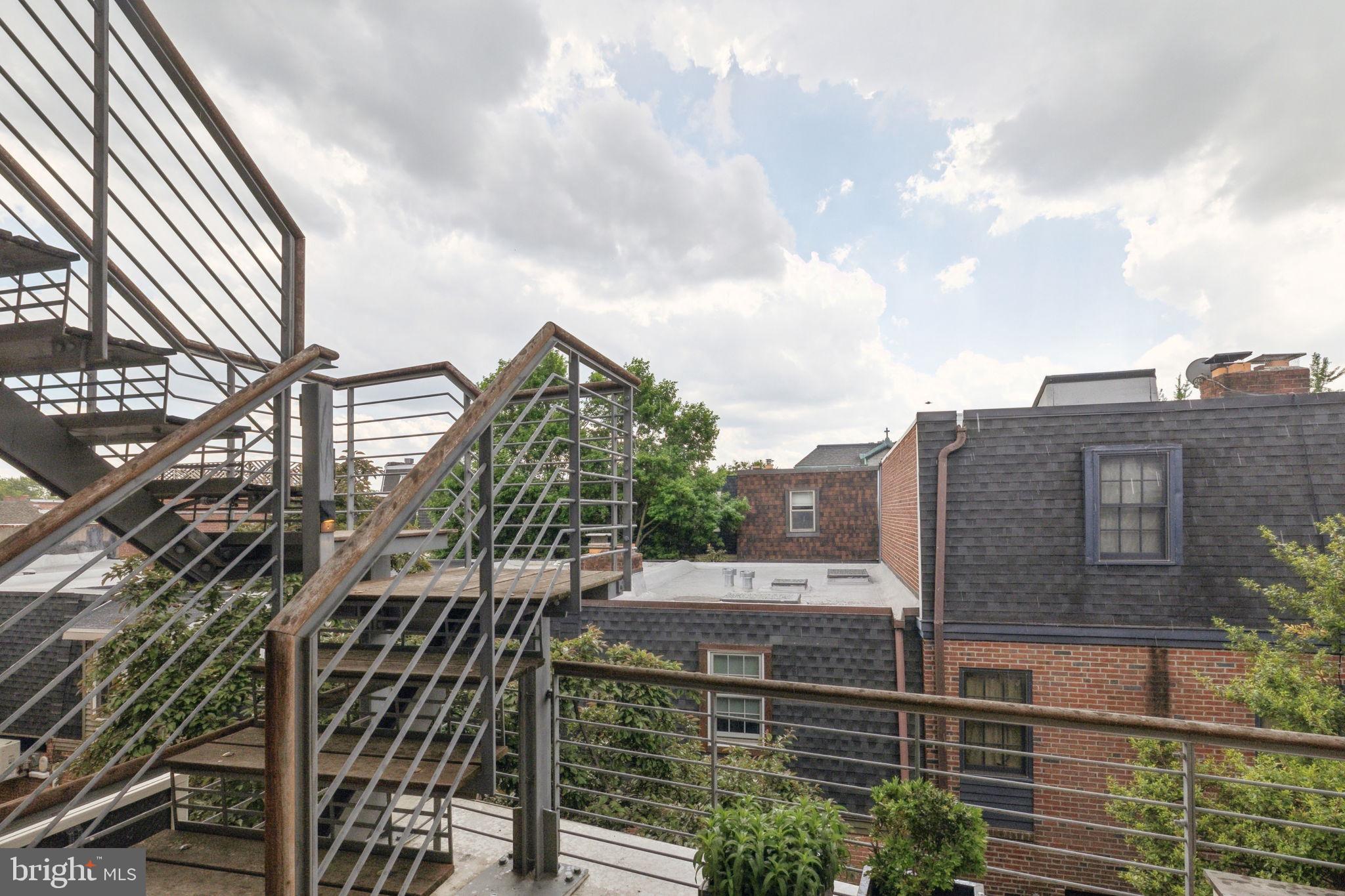 WASHINGTON SQ WEST - Residential