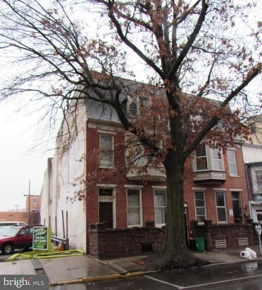 Great opportunity for those willing to do some work & want to build equity fast. Over 3000 SqFt of Living Area. 5 Bedrooms, 2 Baths, Large Living Room, Separate Dining Room, Kitchen, Deck, 1 Car Detached Garage, & more. Buyer pays all transfer costs. Equal Housing Opportunity. Broker/Agents purchasing for themselves WILL NOT be paid a commission. Sold As Is, Seller will do no repairs.