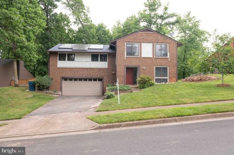 7814 WENDY RIDGE LANE ANNANDALE VA 22003