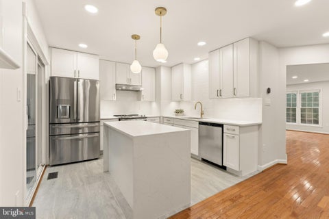 Photo of 3859 Zelkova Court, FAIRFAX, VA 22033 (MLS # VAFX2334352)
