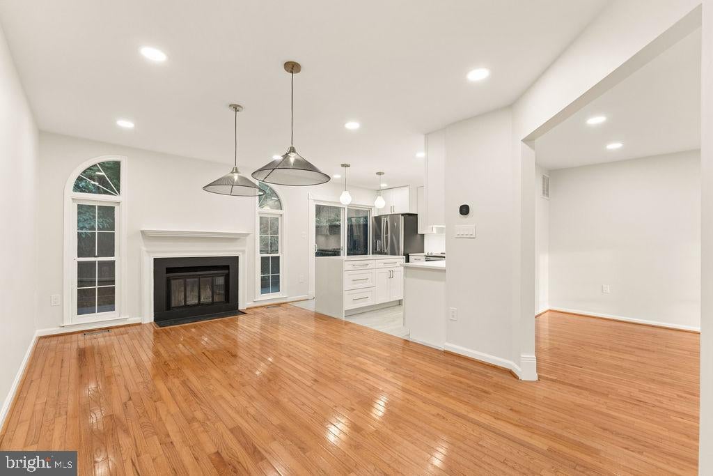 3859 ZELKOVA COURT