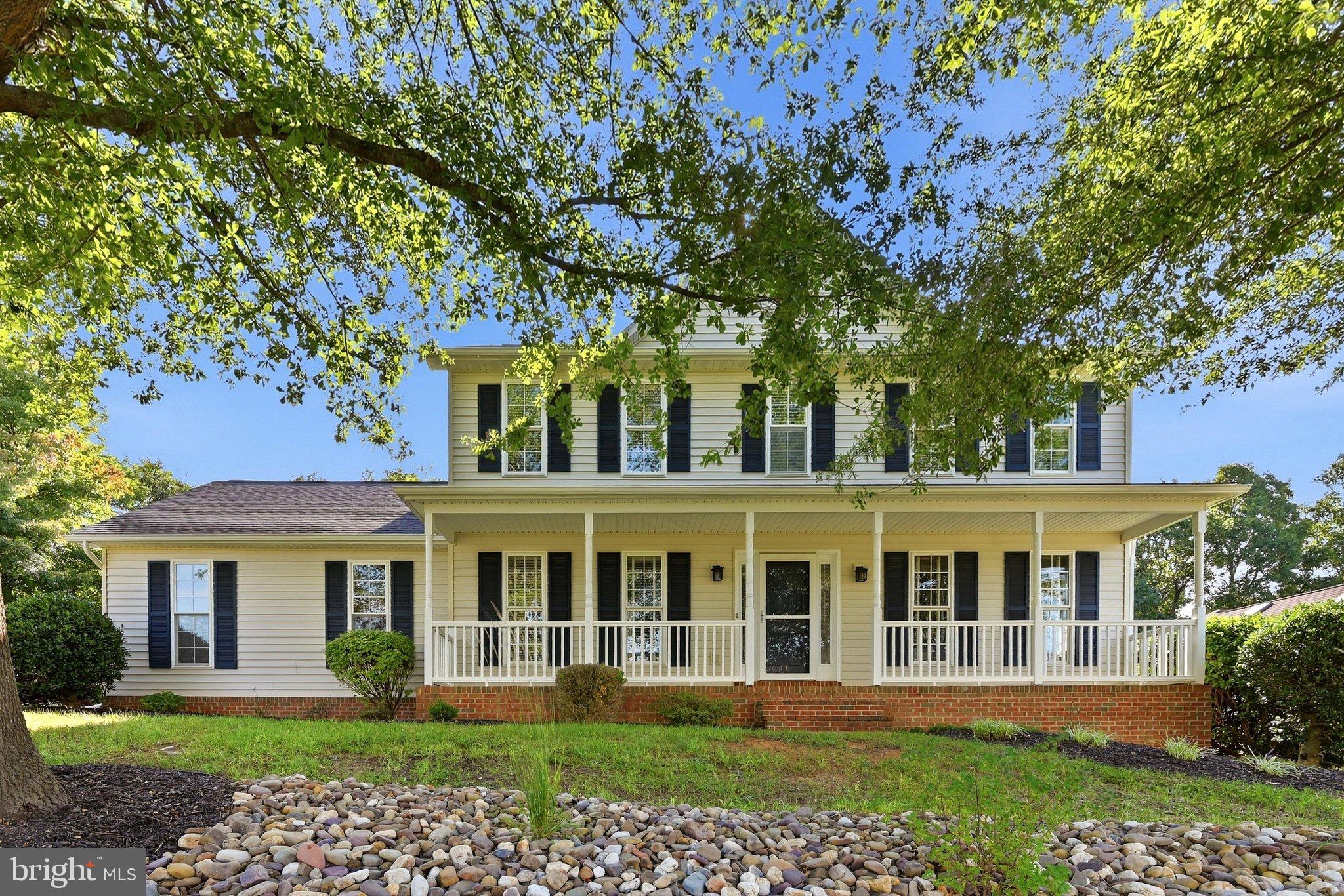 302 CANYON ROAD
