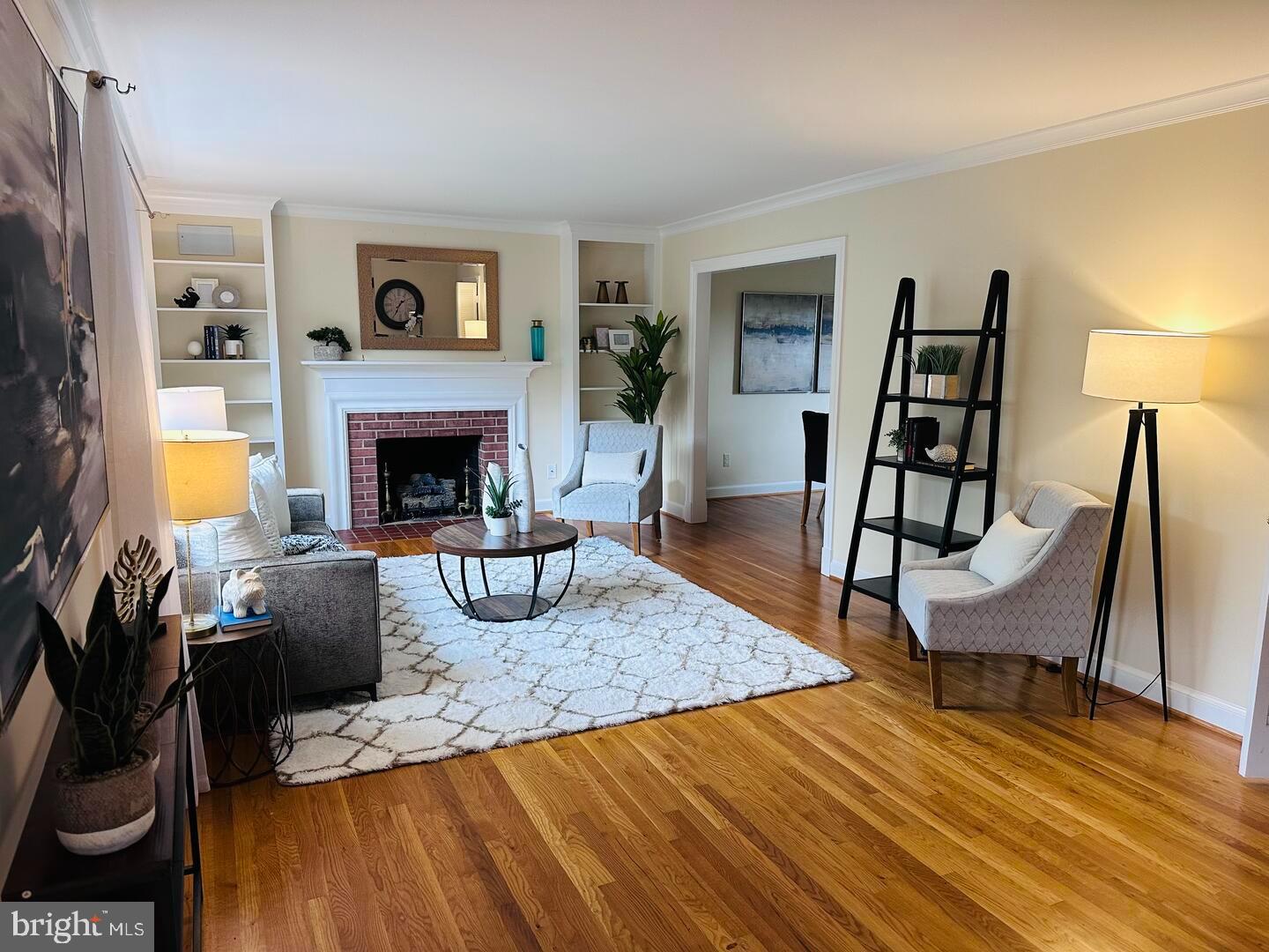 8352 ORANGE COURT