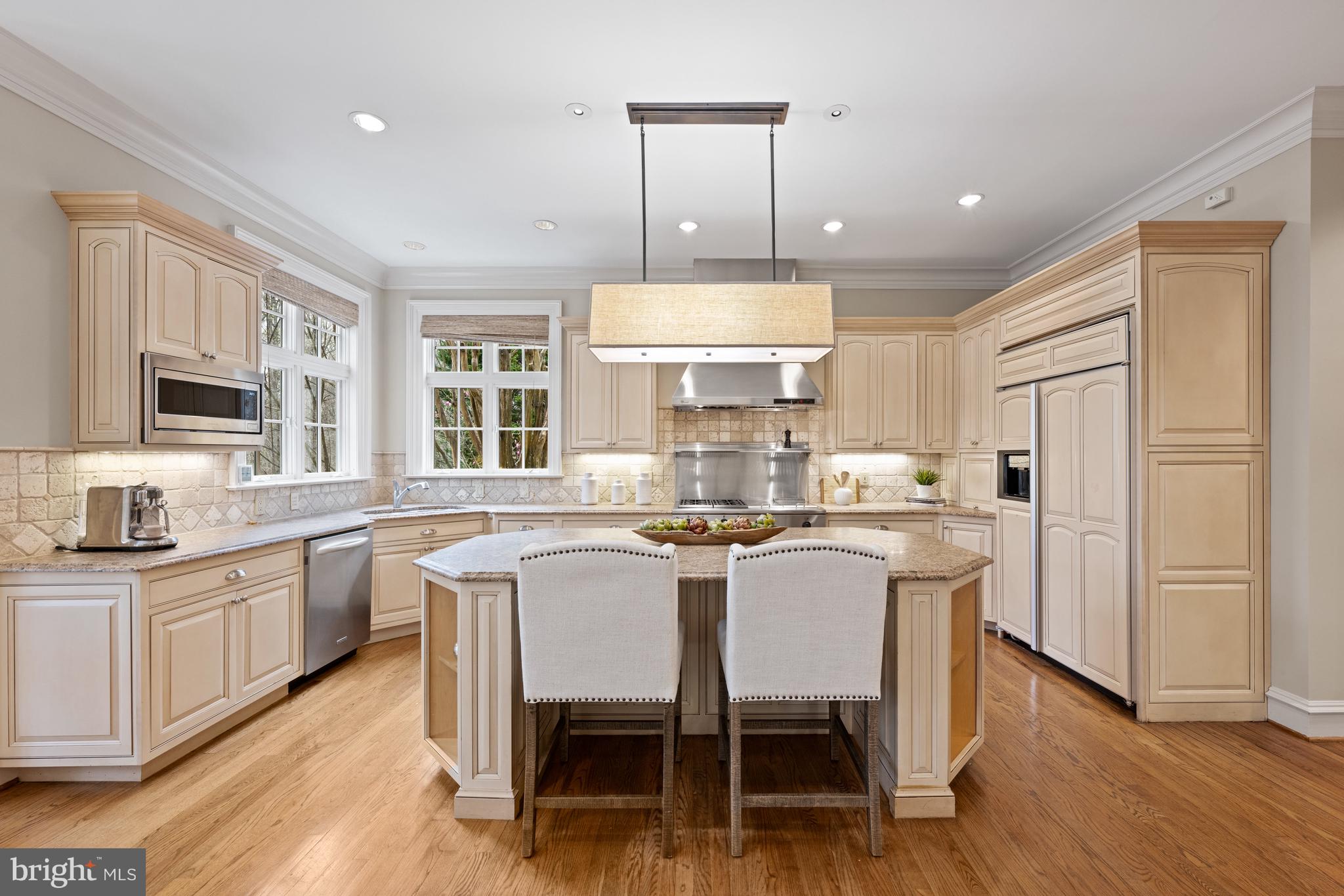 BRYARTON - Residential