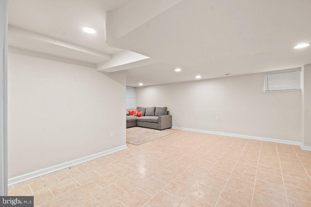 WALTHERSON - Residential