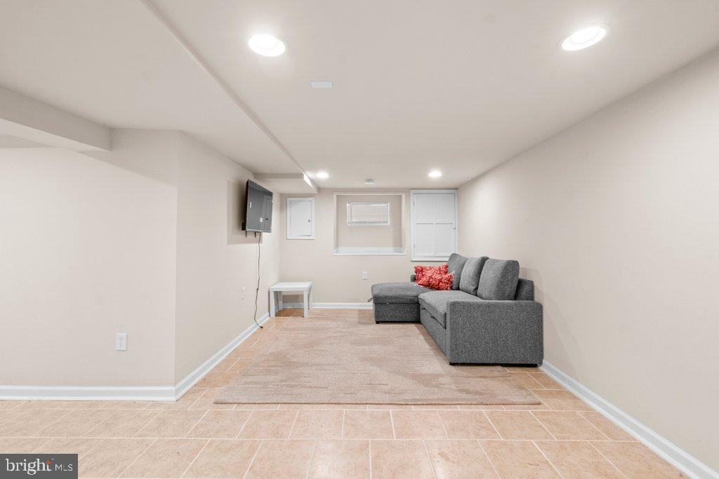 WALTHERSON - Residential