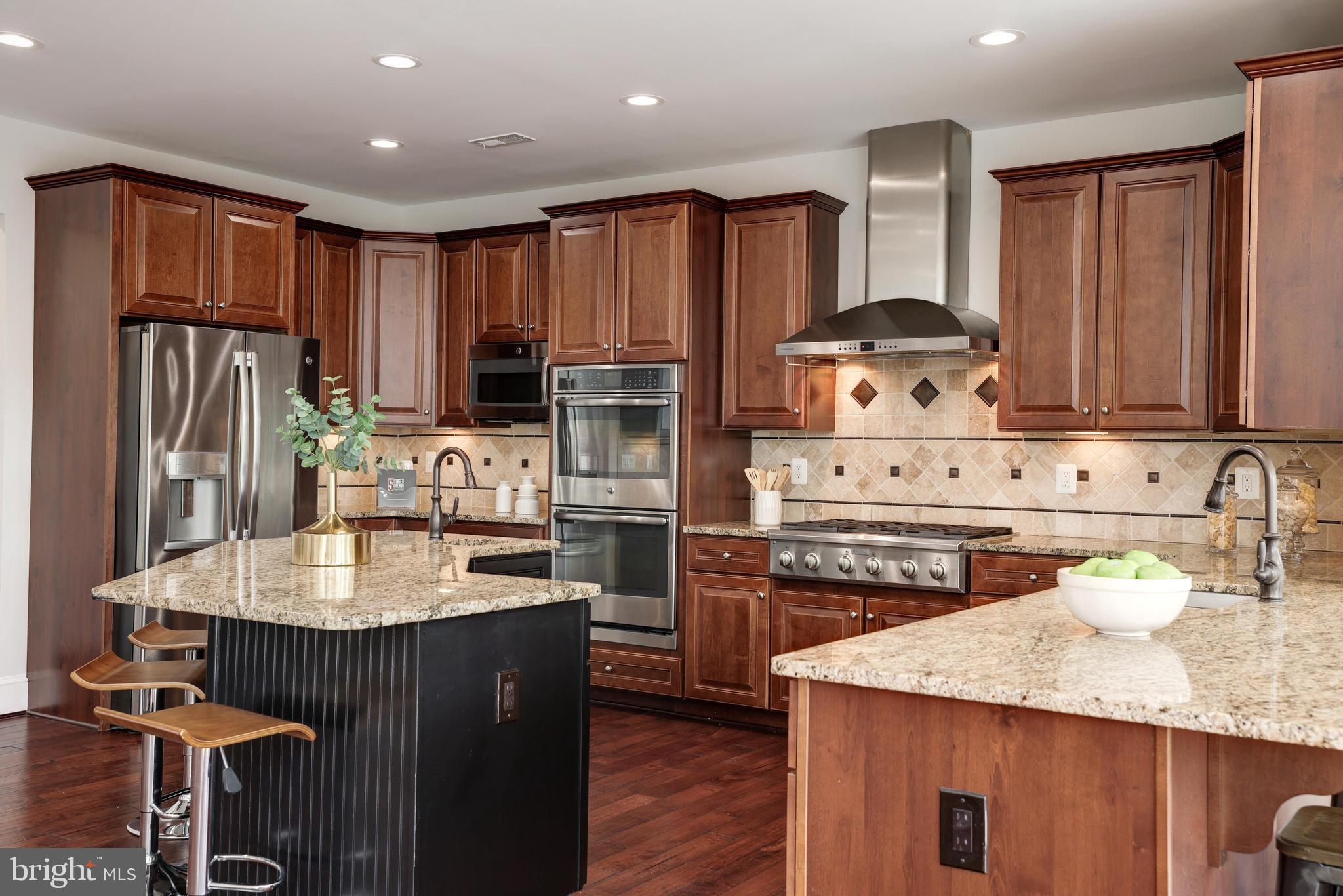 CHESTERBROOK GARDENS - Residential