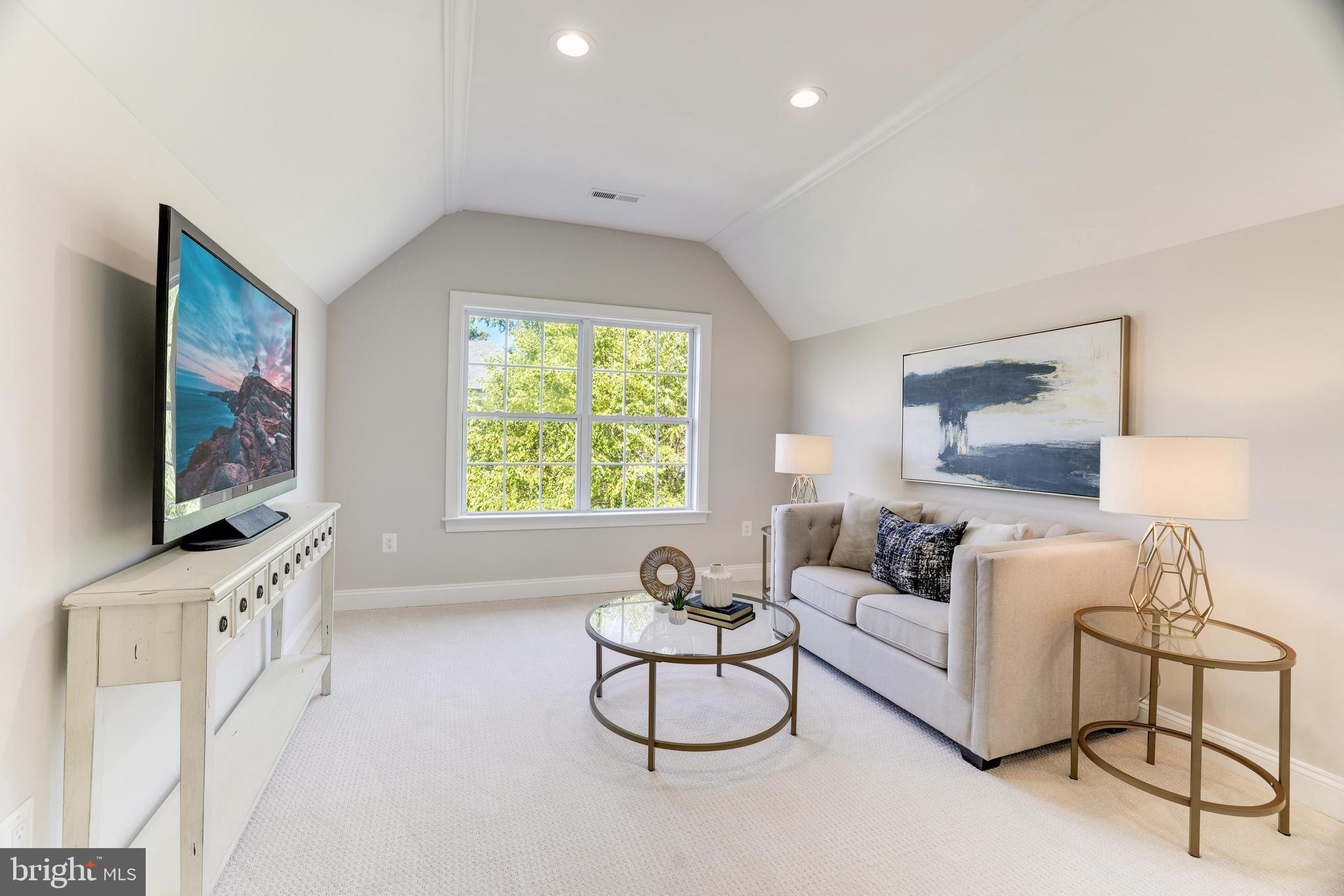 CHESTERBROOK GARDENS - Residential