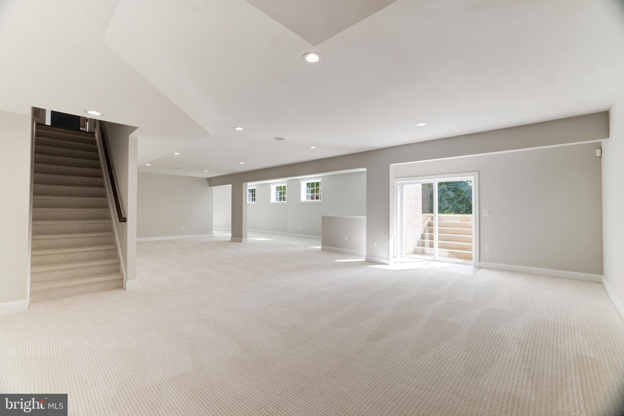 CHESTERBROOK GARDENS - Residential