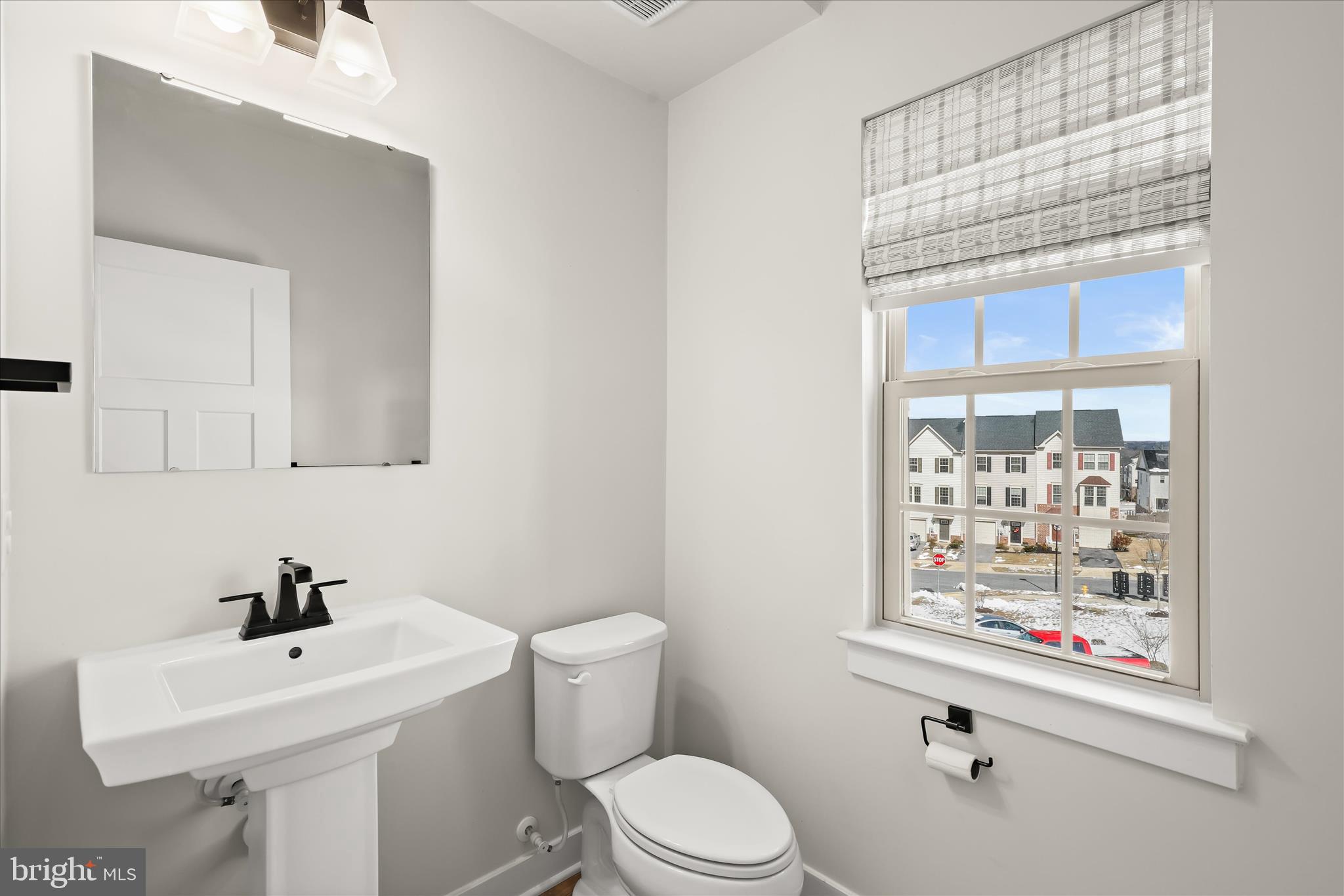 OAKDALE VILLAGE - Residential