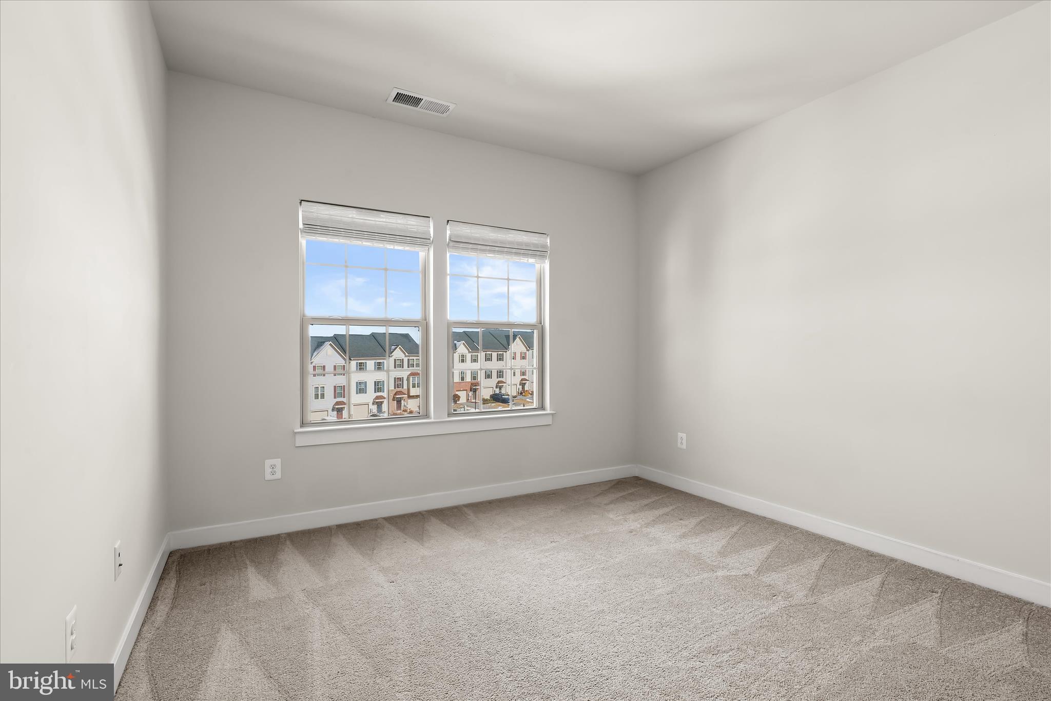 OAKDALE VILLAGE - Residential