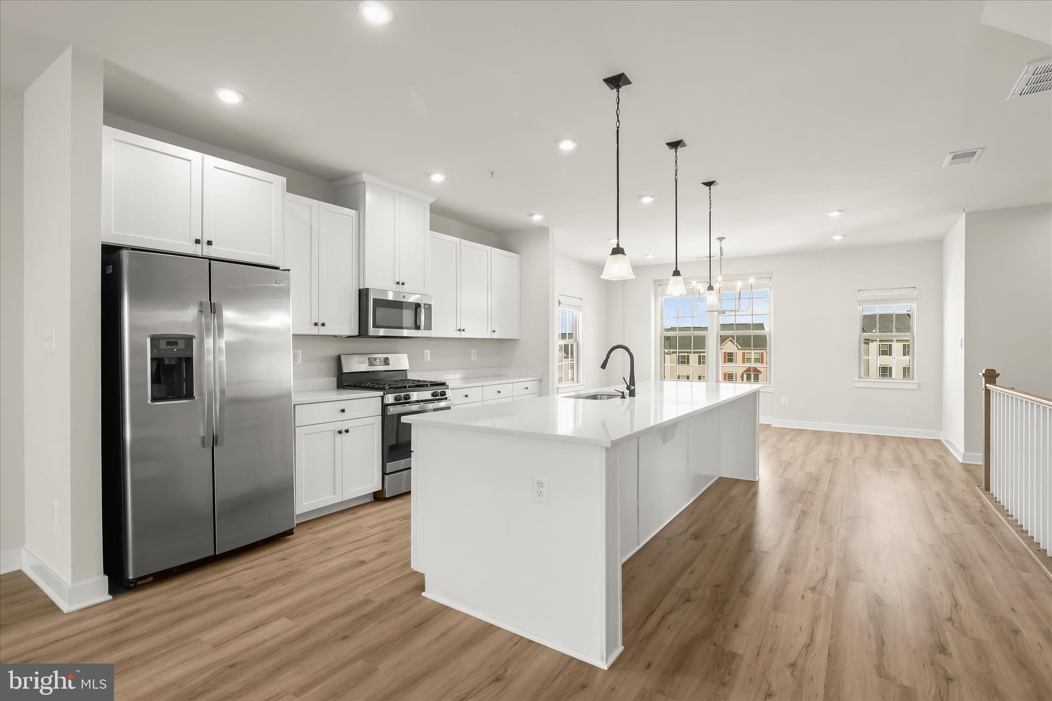 OAKDALE VILLAGE - Residential