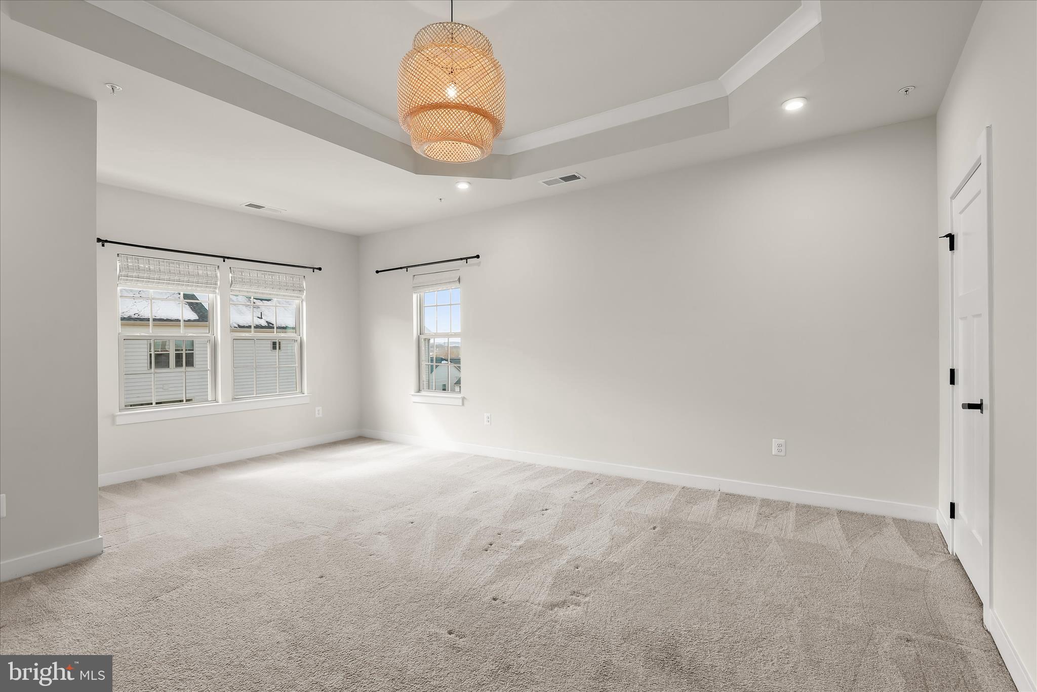 OAKDALE VILLAGE - Residential