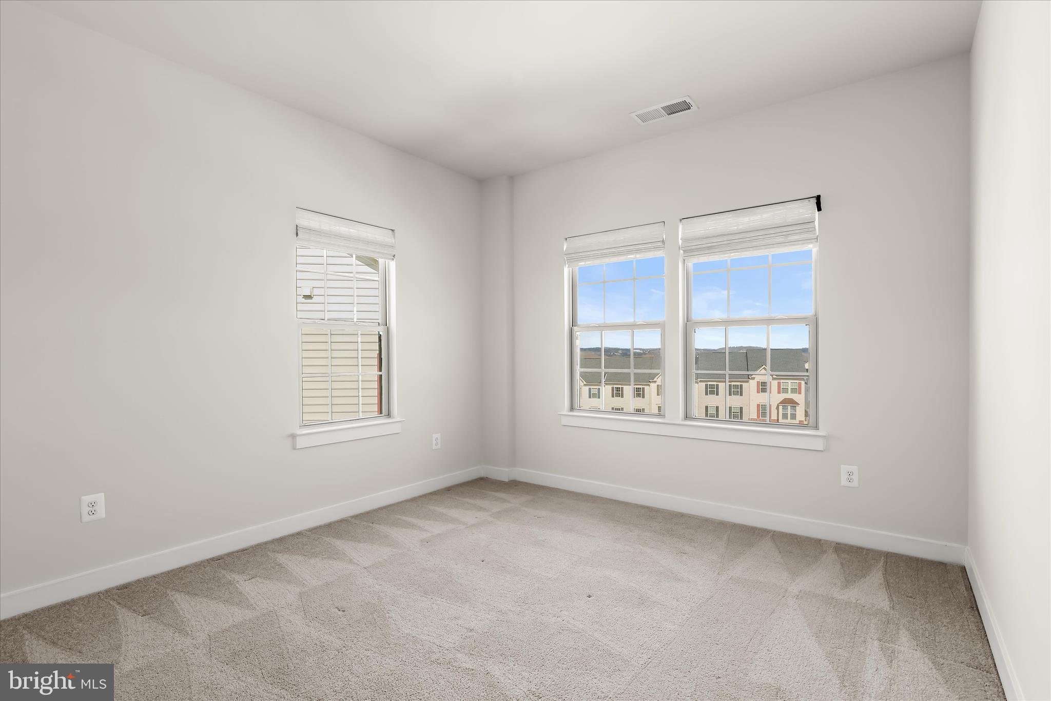 OAKDALE VILLAGE - Residential