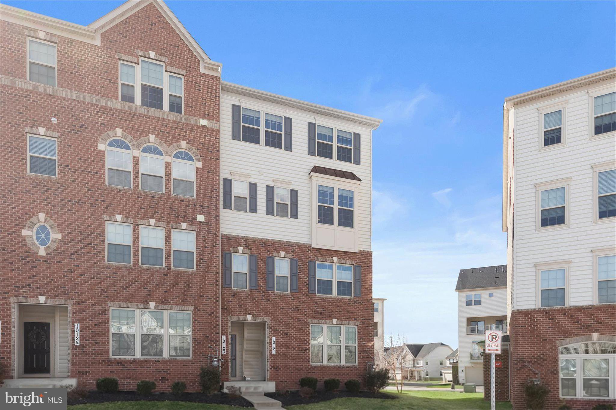 OAKDALE VILLAGE - Residential