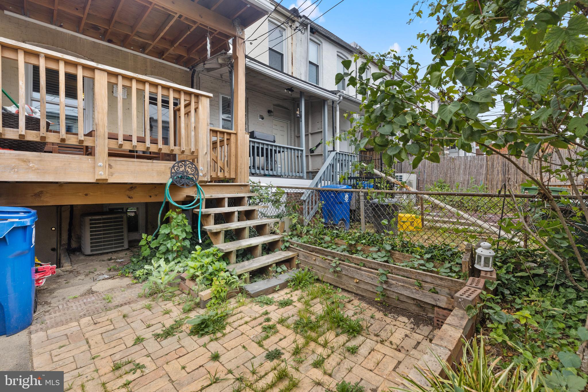 HAMPDEN HISTORIC DISTRICT - Residential