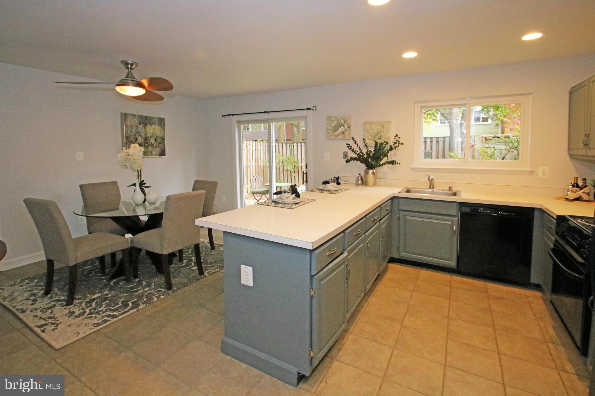 RESTON - Residential