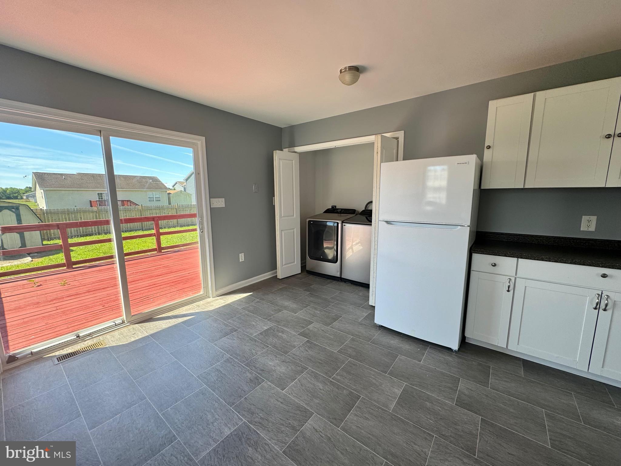 SOMERSET LANDING - Residential