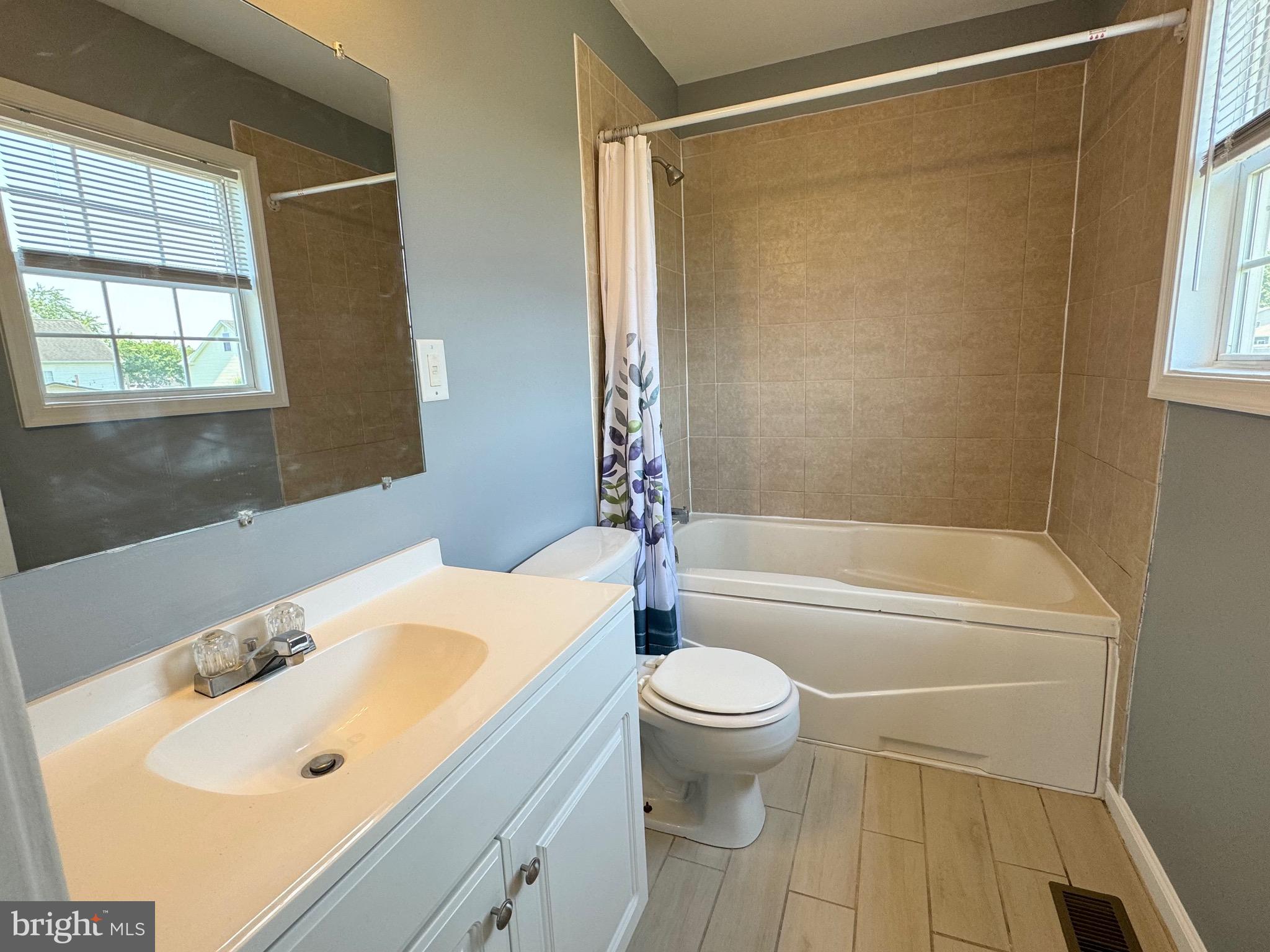 SOMERSET LANDING - Residential