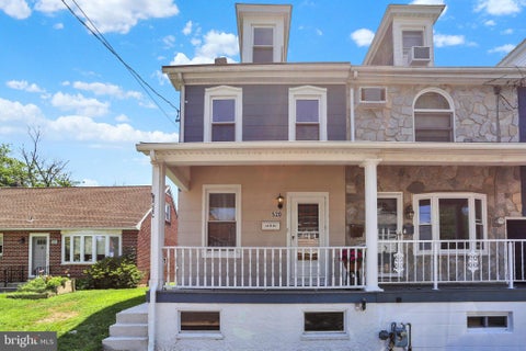 Townhouse For Sale - 520 Spruce Street<br/> POTTSTOWN, PA 19464
