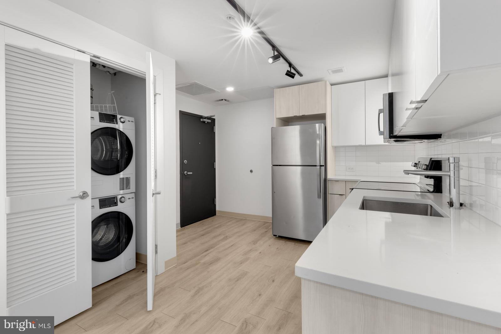 SPRING GARDEN - Residential Lease