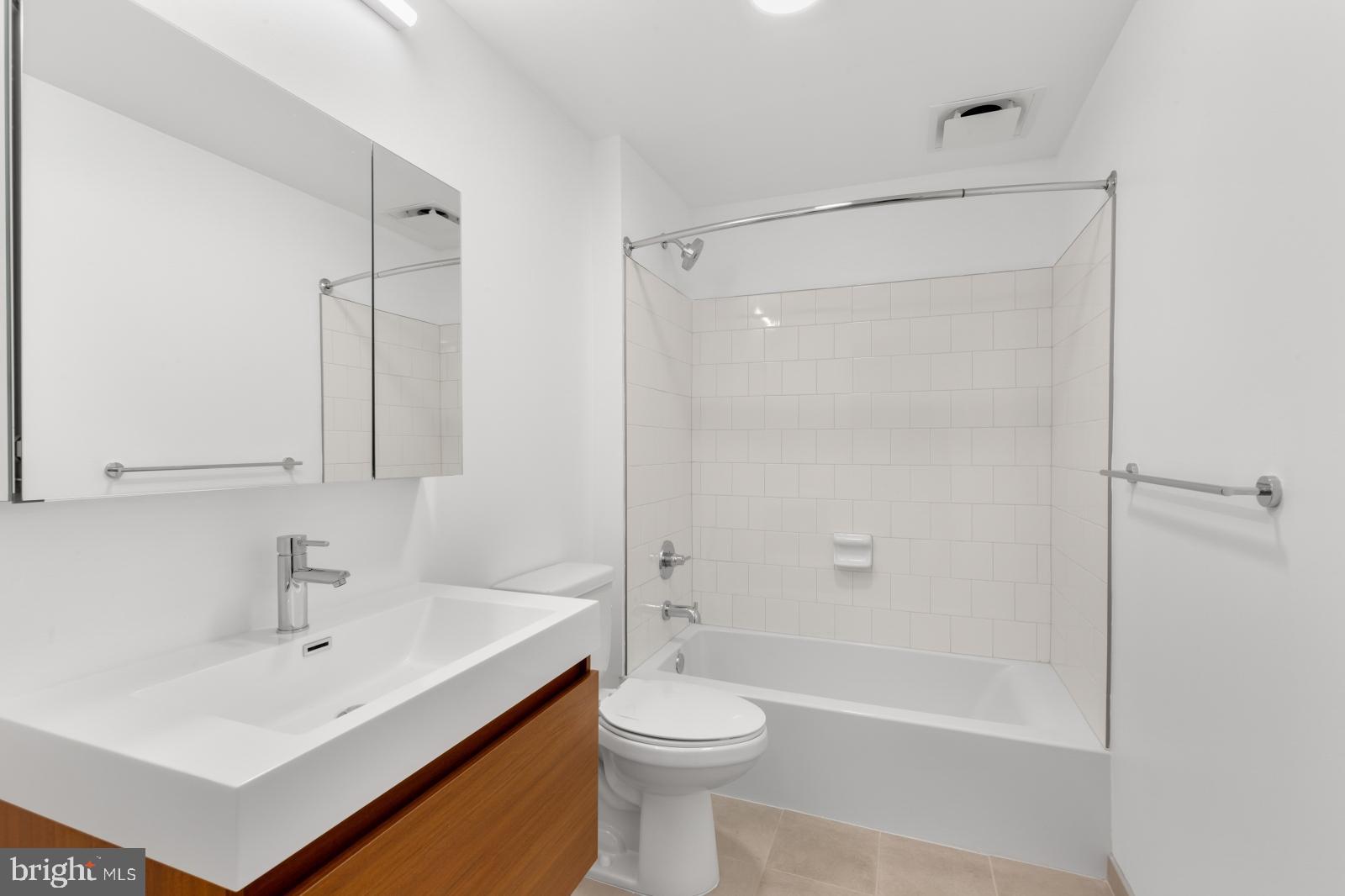 SPRING GARDEN - Residential Lease