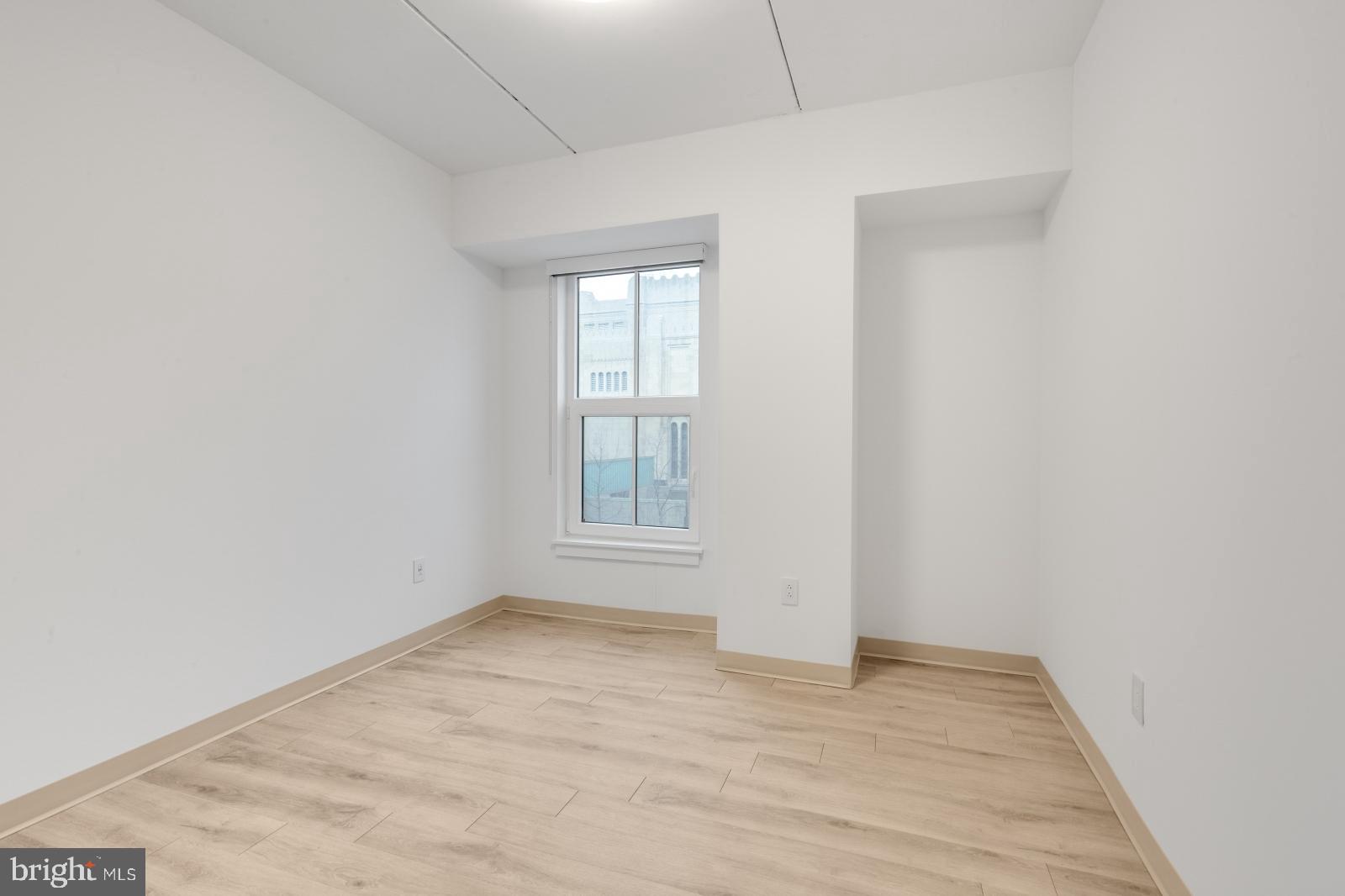 SPRING GARDEN - Residential Lease