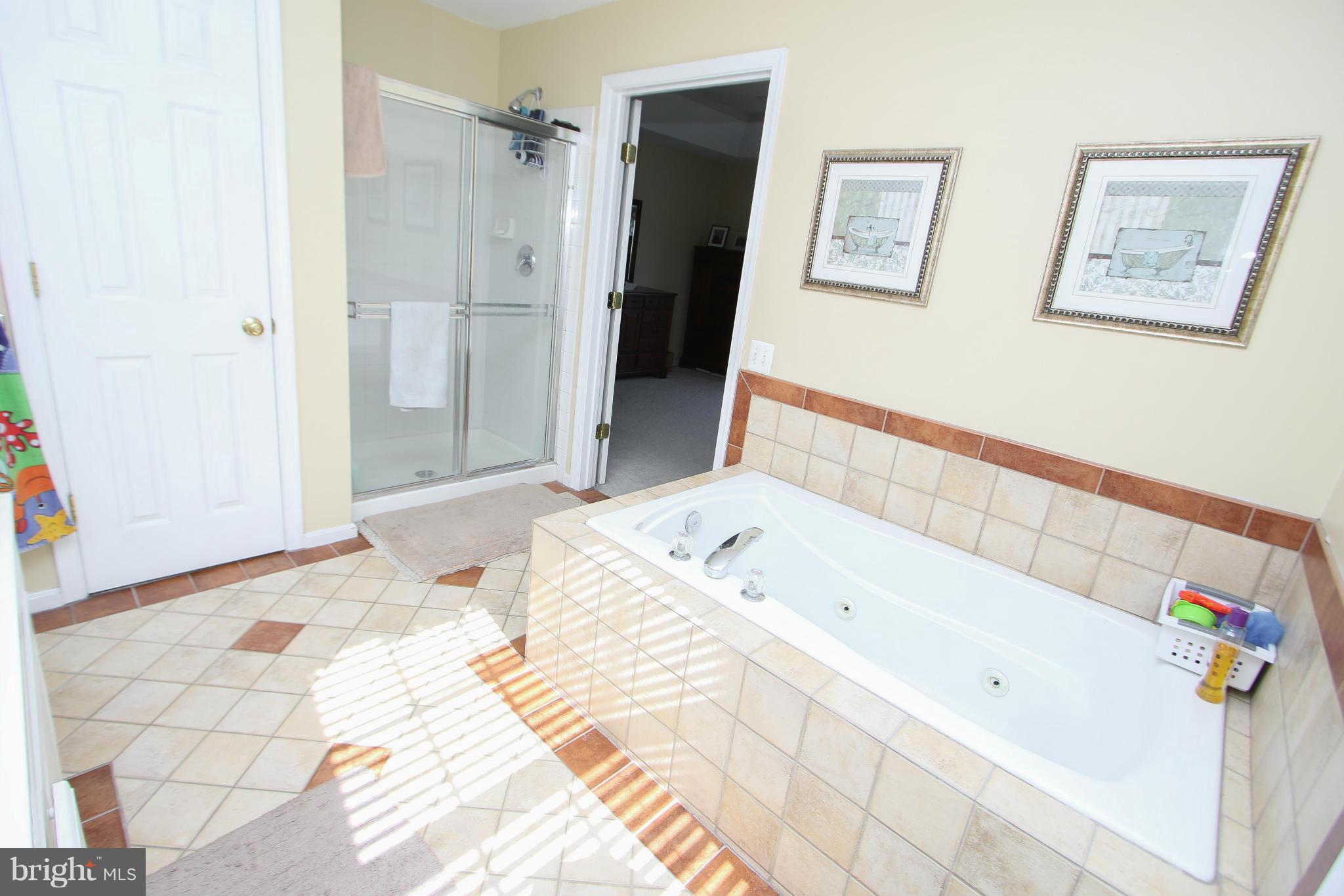 SOUTH RIDING - Residential