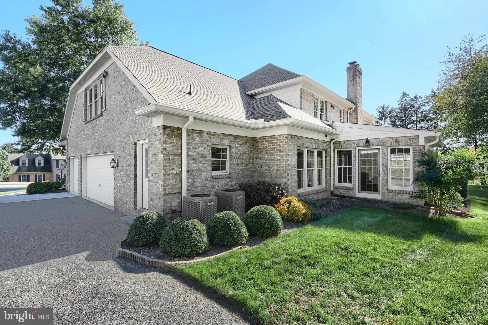 THE WOODLANDS - Residential