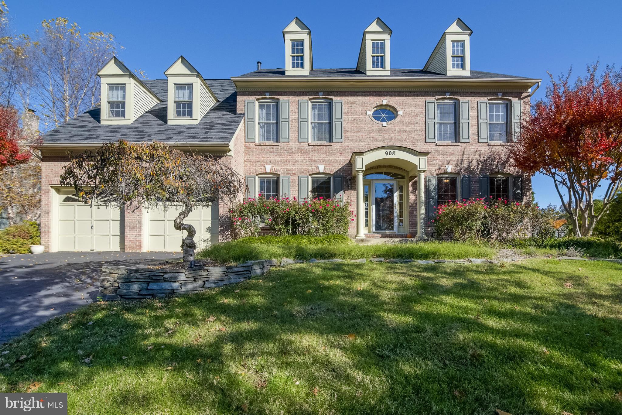 THE OVERLOOK AT BROAD CREEK - Residential