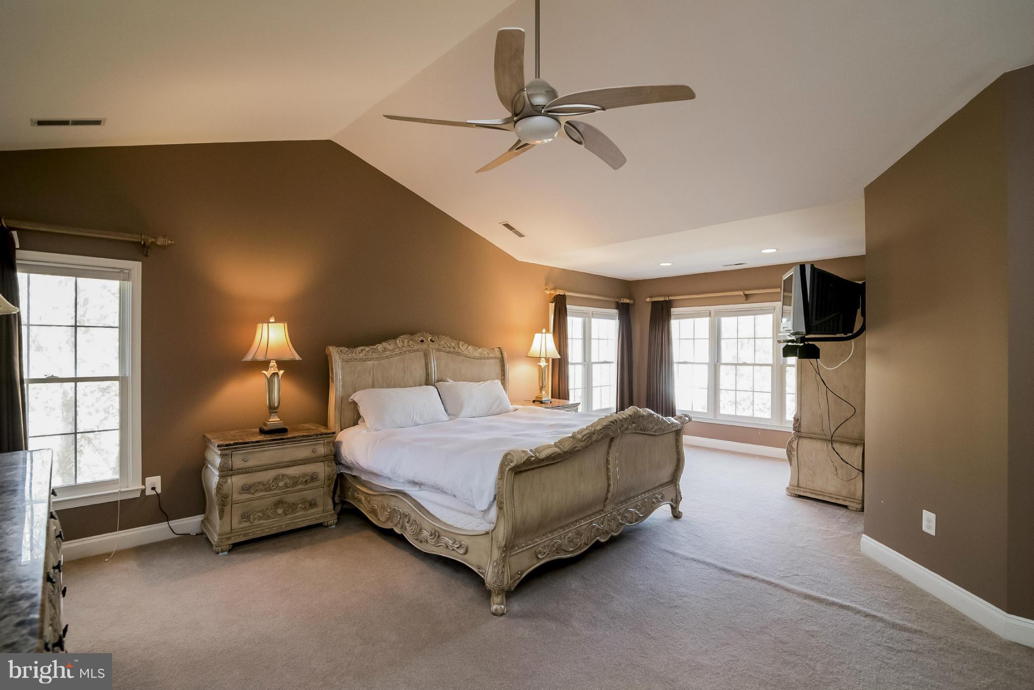 THE OVERLOOK AT BROAD CREEK - Residential