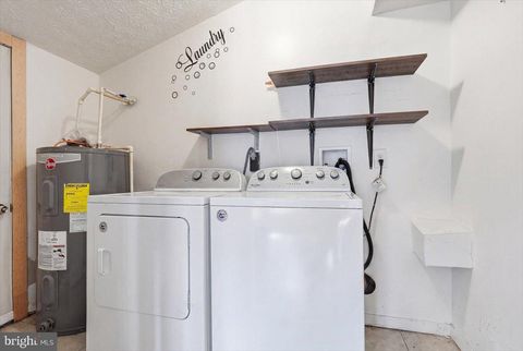 Tiny photo for 1715 Saunders Way, GLEN BURNIE, MD 21061 (MLS # MDAA2144024)