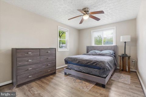 Tiny photo for 1715 Saunders Way, GLEN BURNIE, MD 21061 (MLS # MDAA2144024)