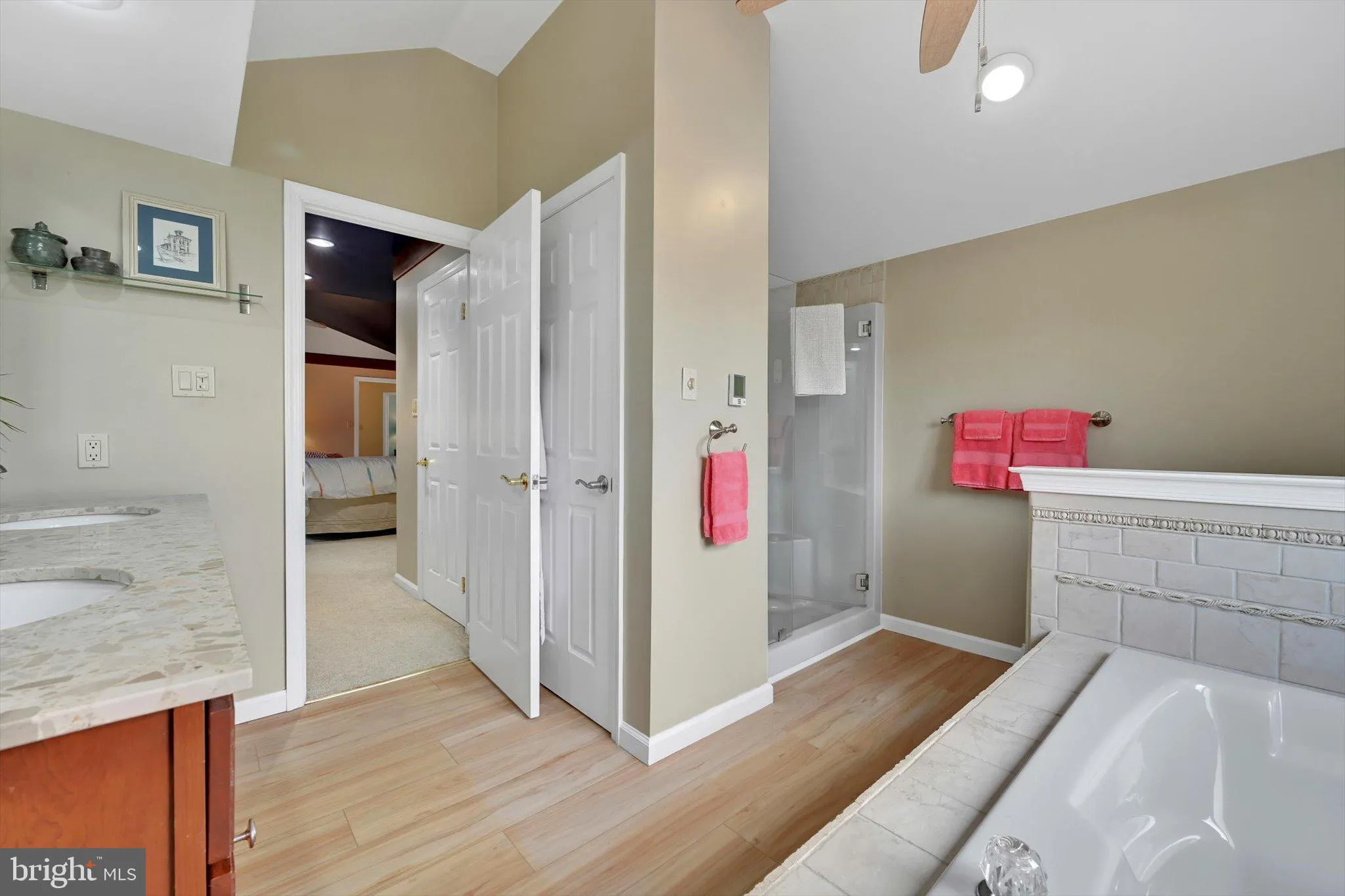 Denver, Pennsylvania 17517, United States, 4 Bedrooms Bedrooms, ,3 BathroomsBathrooms,Residential,Pending,187502