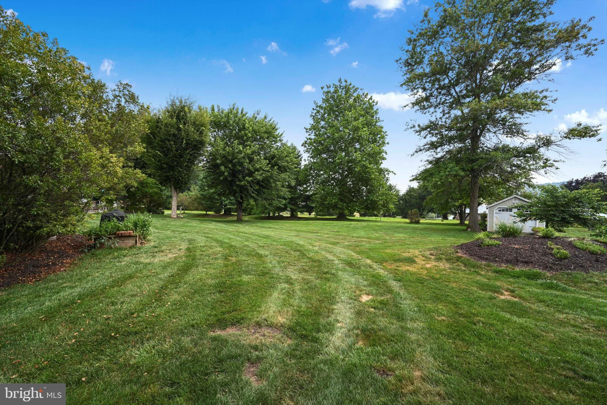 Denver, Pennsylvania 17517, United States, 4 Bedrooms Bedrooms, ,3 BathroomsBathrooms,Residential,Pending,187502