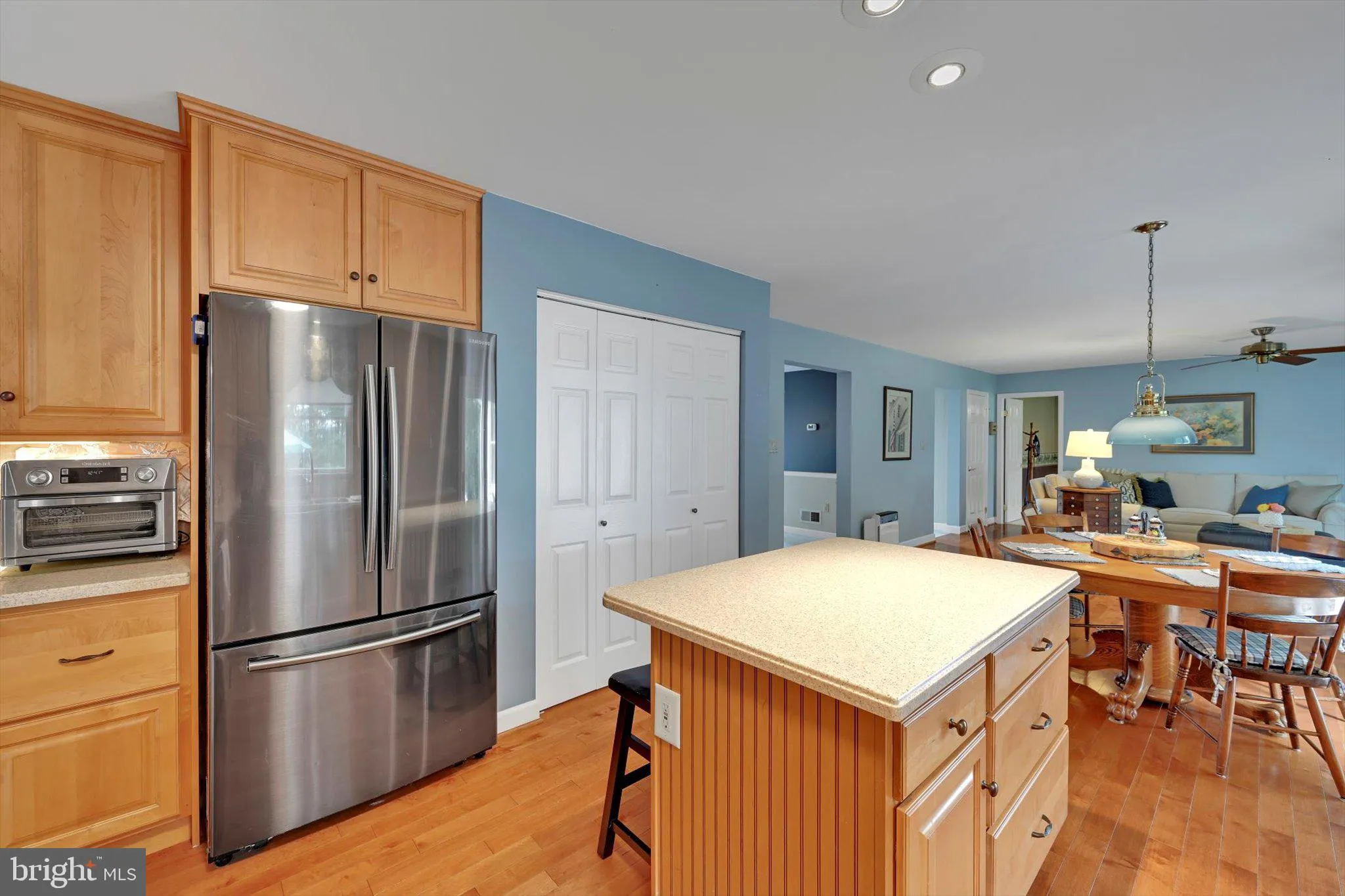 Denver, Pennsylvania 17517, United States, 4 Bedrooms Bedrooms, ,3 BathroomsBathrooms,Residential,Pending,187502