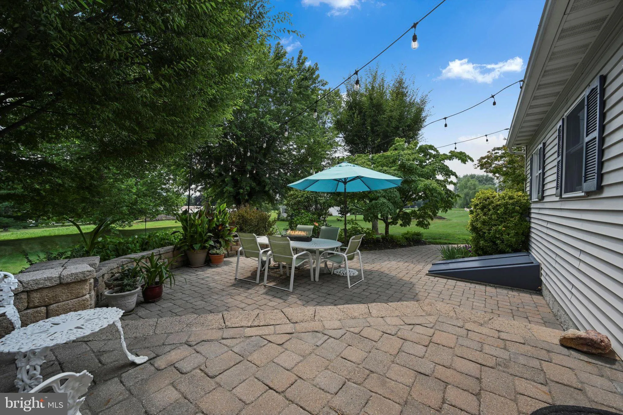 Denver, Pennsylvania 17517, United States, 4 Bedrooms Bedrooms, ,3 BathroomsBathrooms,Residential,Pending,187502