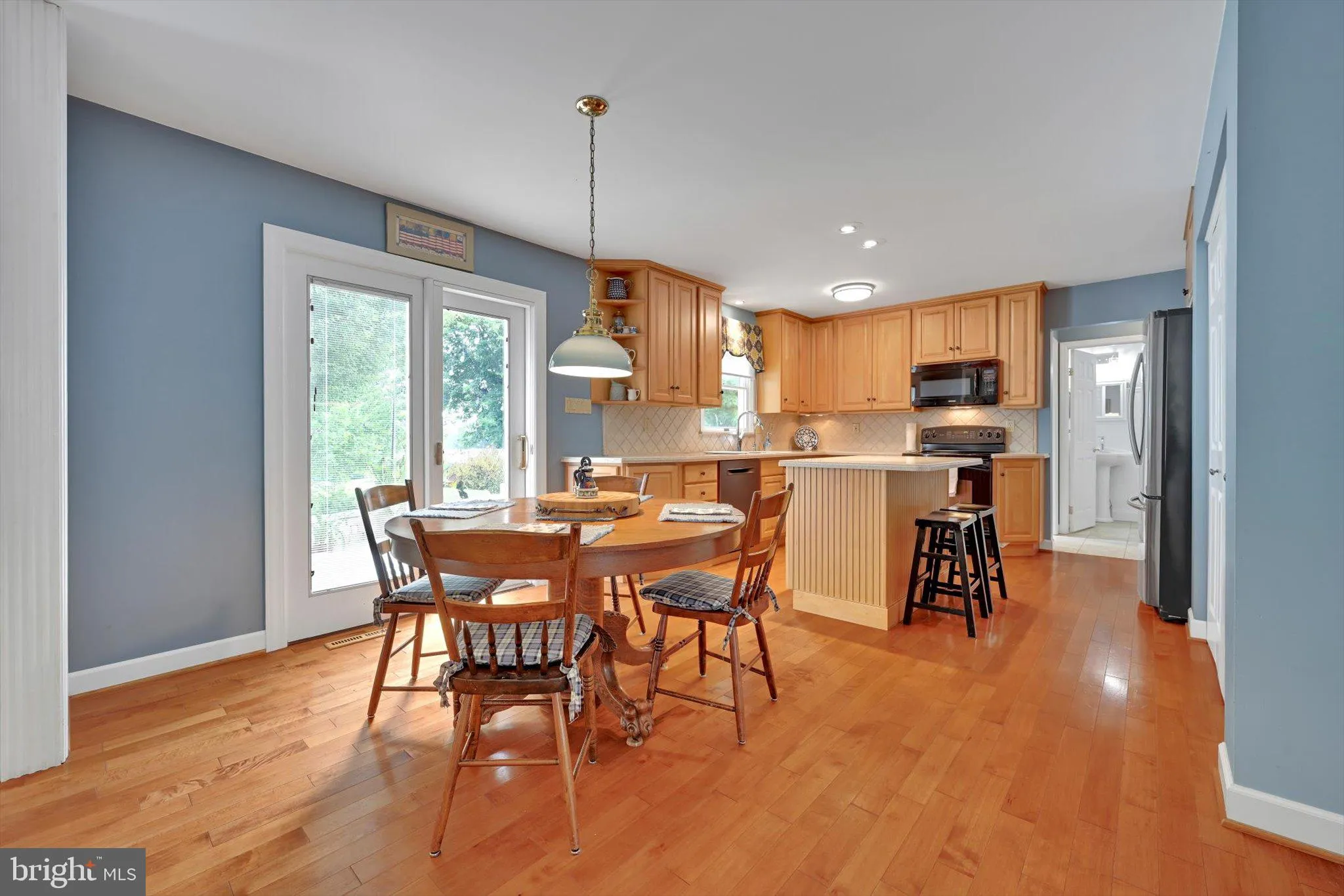 Denver, Pennsylvania 17517, United States, 4 Bedrooms Bedrooms, ,3 BathroomsBathrooms,Residential,Pending,187502