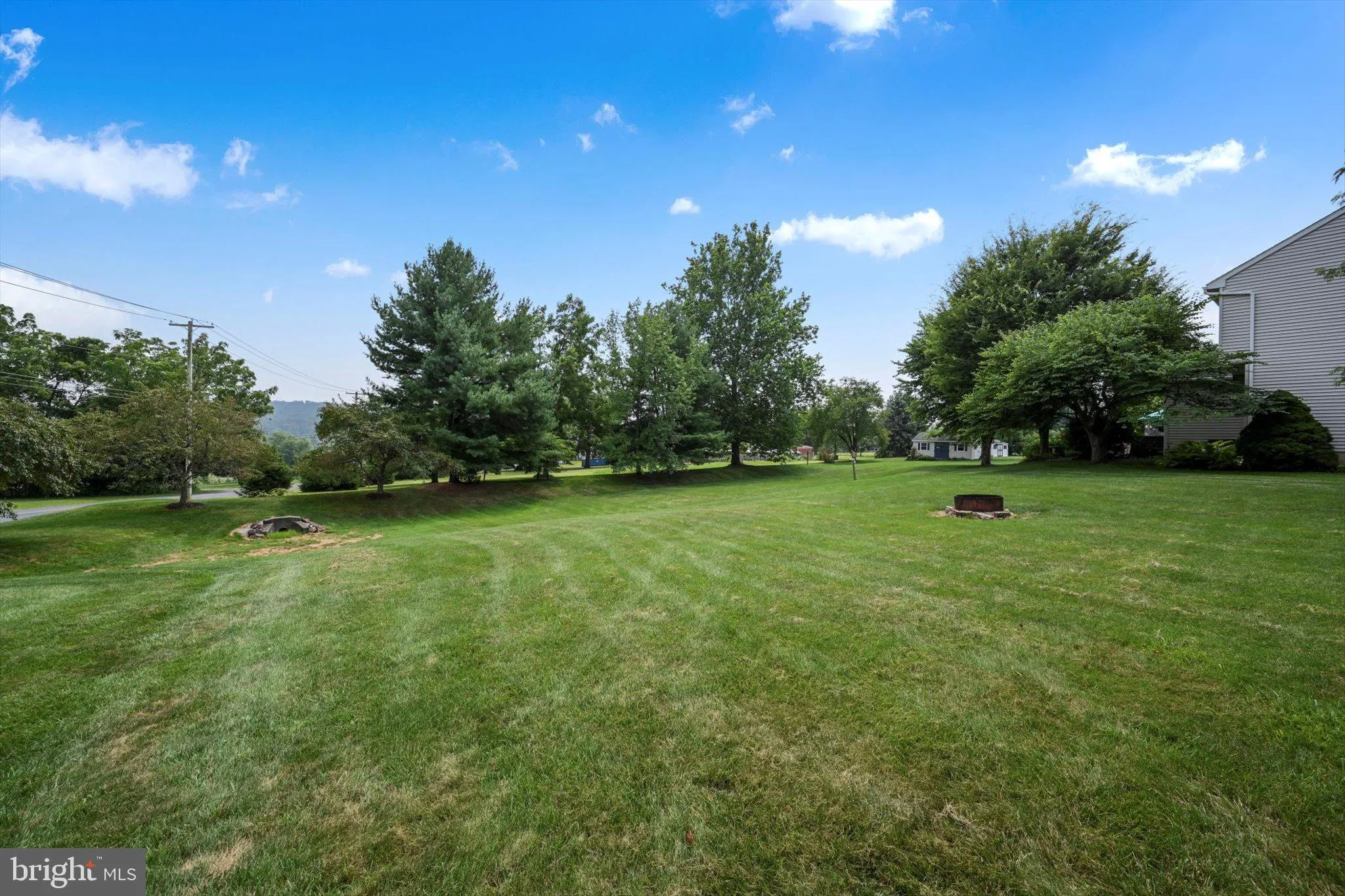 Denver, Pennsylvania 17517, United States, 4 Bedrooms Bedrooms, ,3 BathroomsBathrooms,Residential,Pending,187502