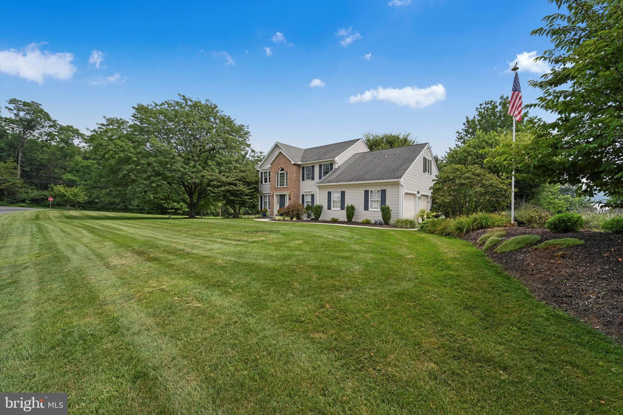 Denver, Pennsylvania 17517, United States, 4 Bedrooms Bedrooms, ,3 BathroomsBathrooms,Residential,Pending,187502