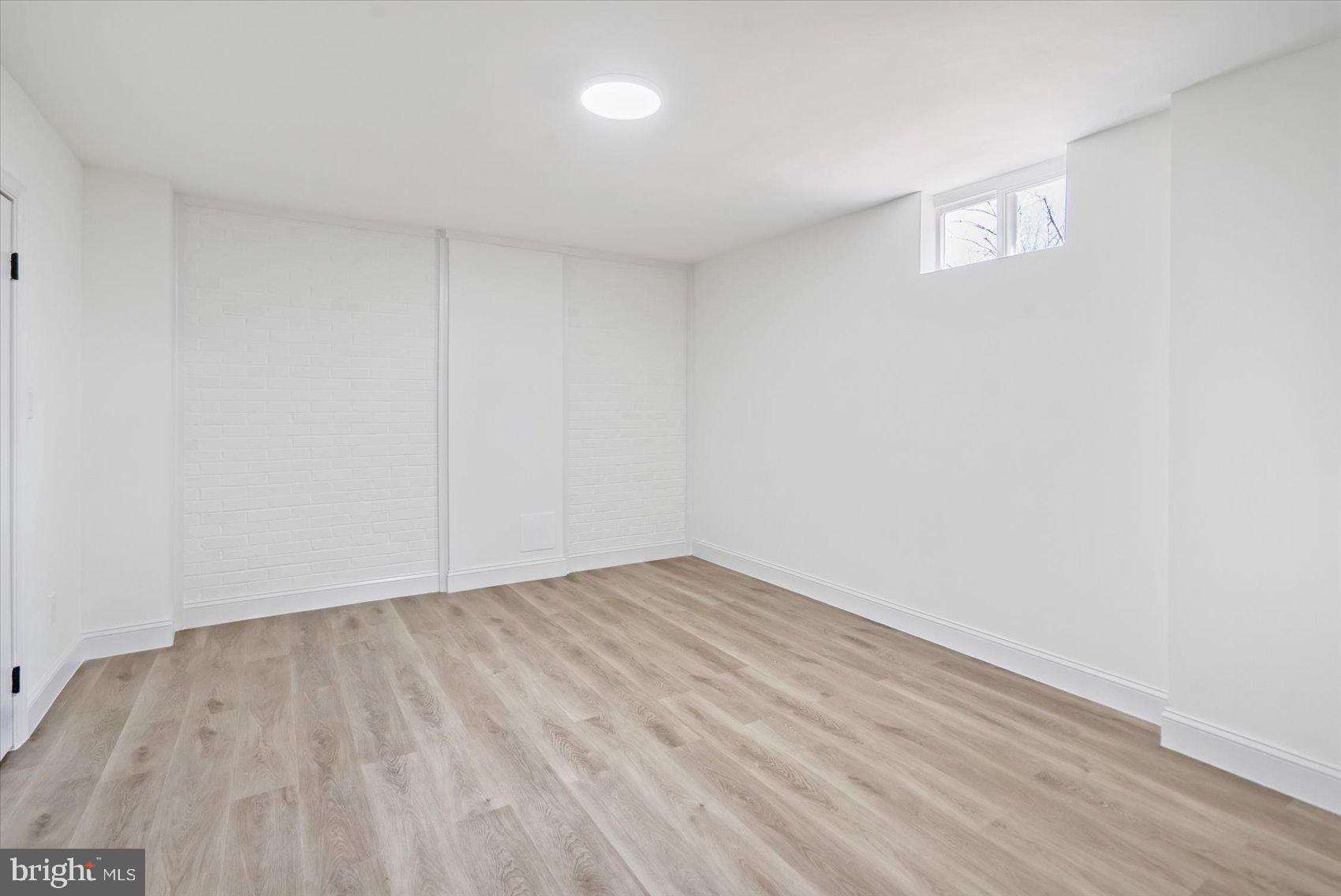 BEULAH LAND - Residential